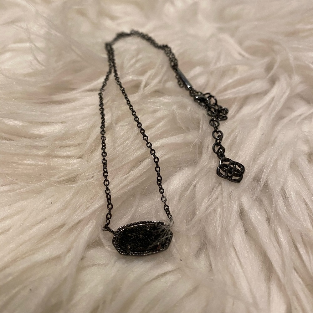Kendra Scott Elisa pendant necklace in black drusy